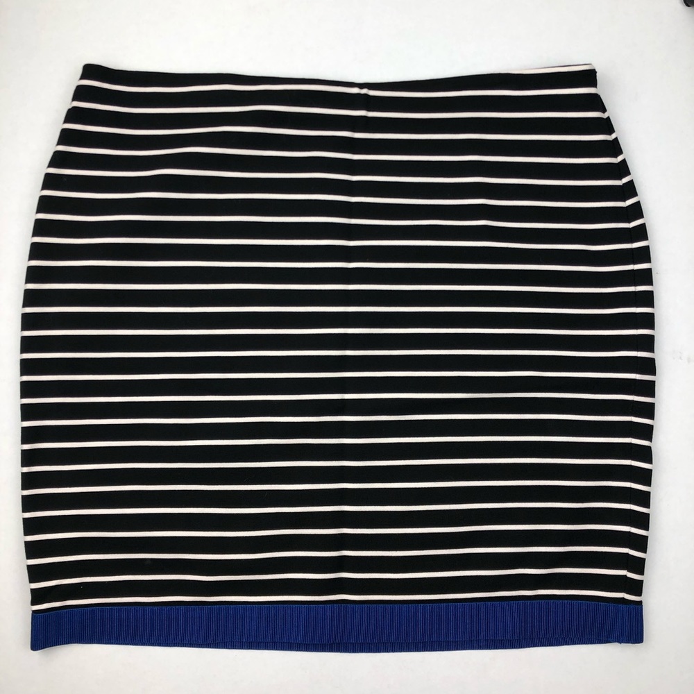 Ann Taylor Black & White stripe modern mini skirt